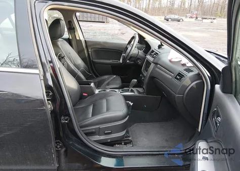 2010 Ford Fusion Hybrid z USA, uszkodzony, nr VIN 3FADP0L31AR316467